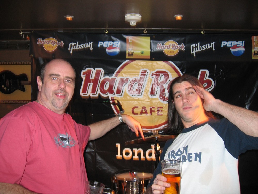 thunder hard rock cafe march 2006 14